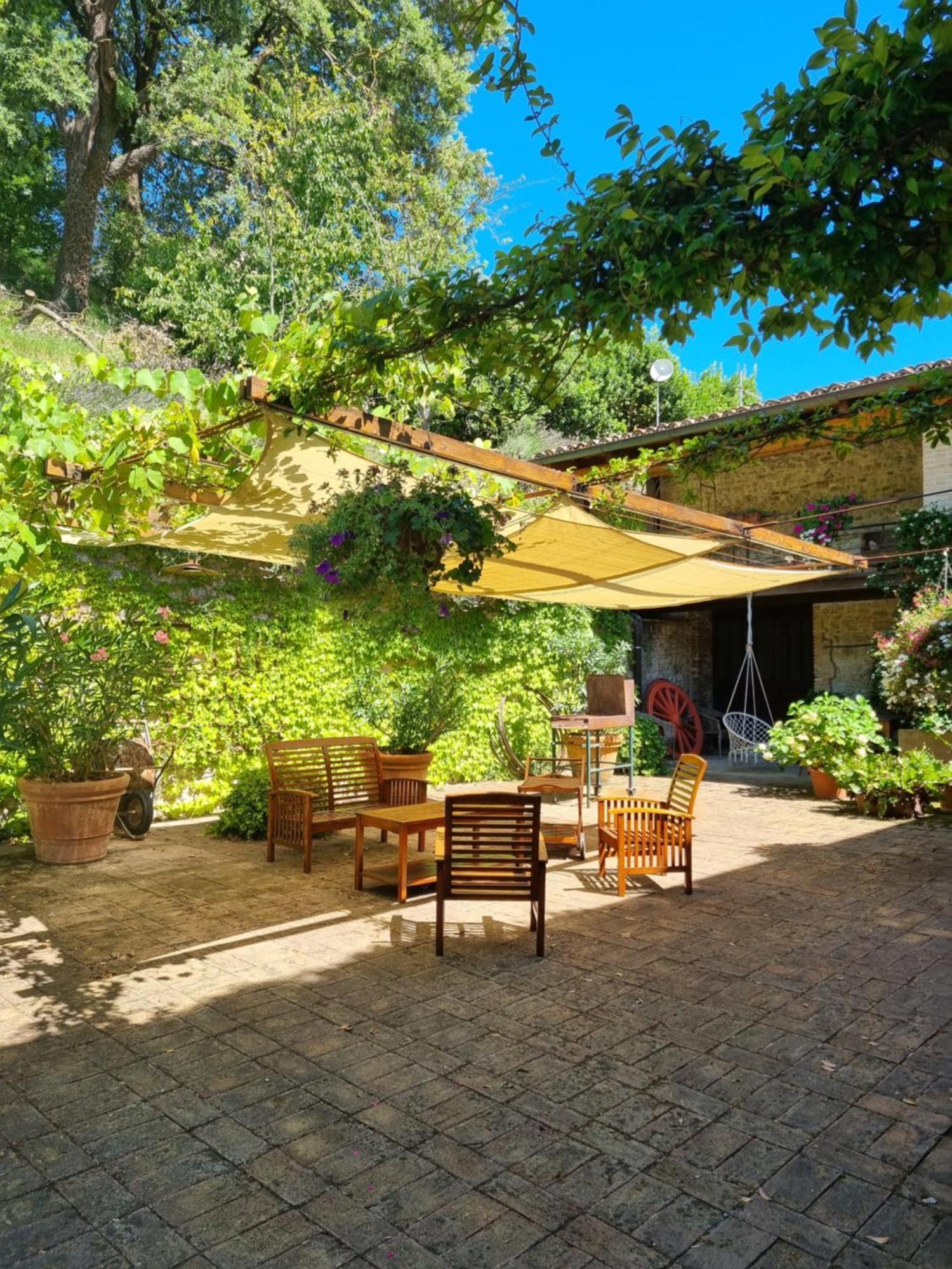 Gasthaus Casa Zia Cianetta Residenza Di Campagna Capodacqua  Exterior foto